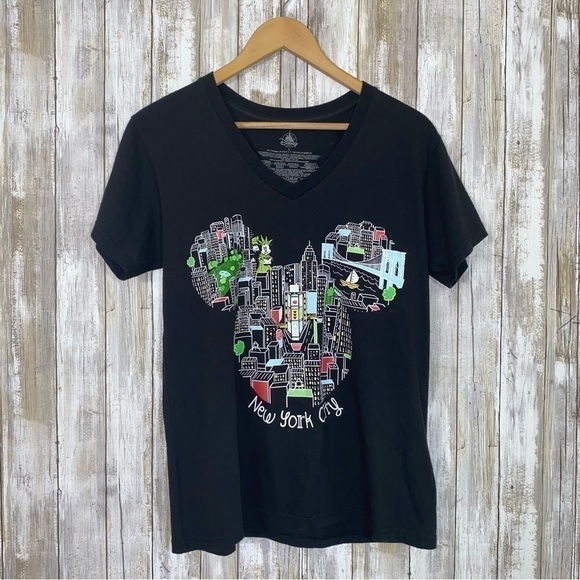 Disney Tops - Disney New York Mickey Outline Tee